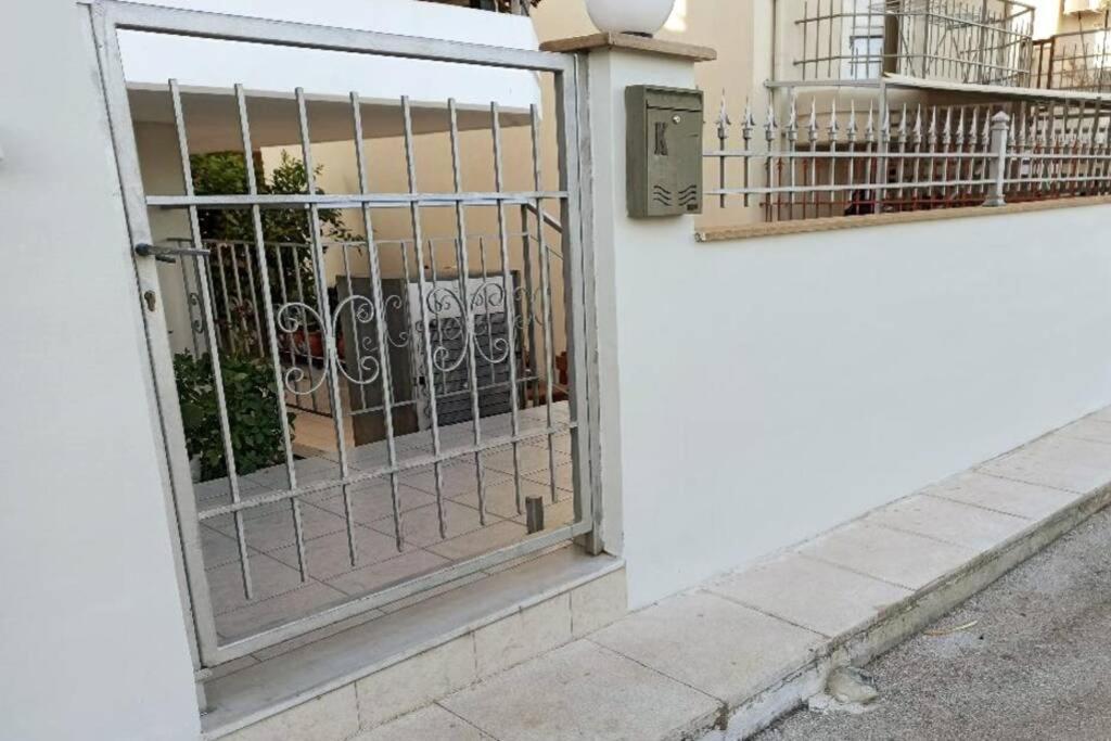 Jilda S Apartment With Private Garden! Nauplia Esterno foto